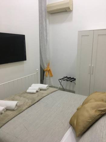Deluxe Room5